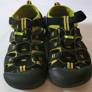 Keen water/outdoor shoes